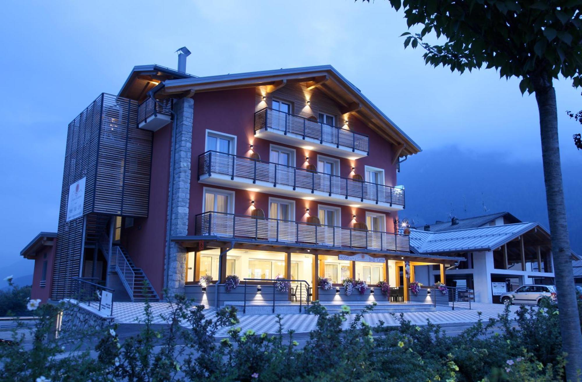 Hotel Gran Vacanze Rooms & Apartments Dimaro Exteriér fotografie